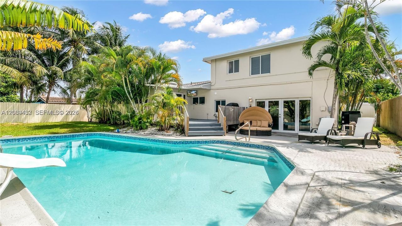 En Venta: $950,000 (4 camas, 3 baños, 2188 Pies cuadrados)