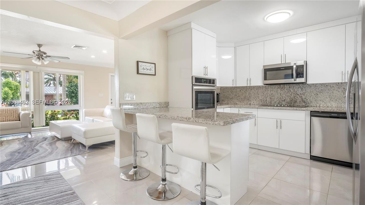 En Venta: $950,000 (4 camas, 3 baños, 2188 Pies cuadrados)