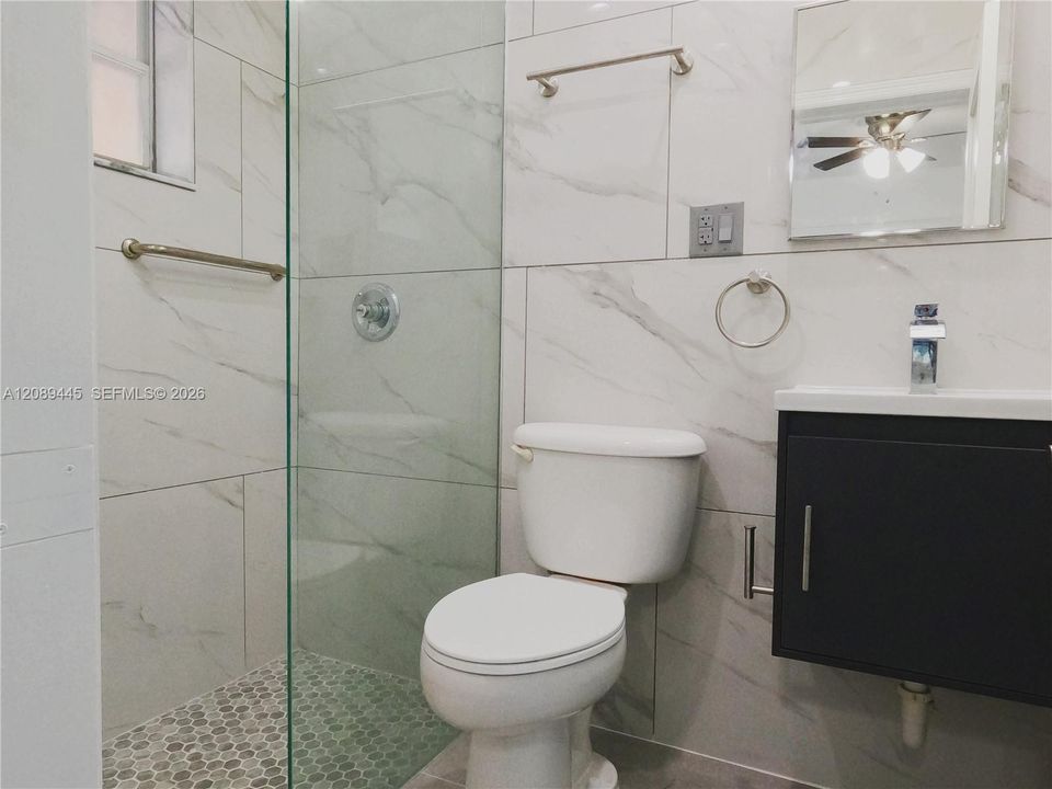 В аренду: $1,800 (1 спален, 1 ванн, 648 Квадратных фут)