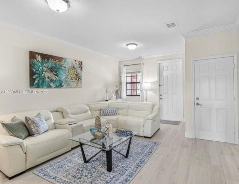 For Sale: $378,900 (3 beds, 2 baths, 1512 Square Feet)