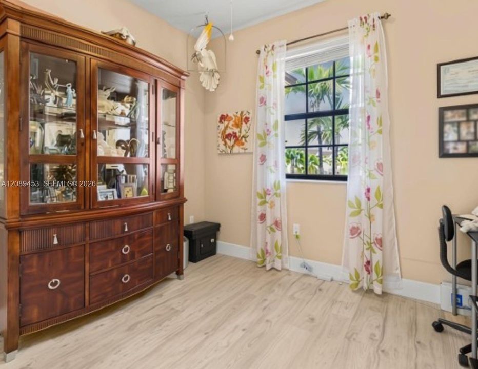 For Sale: $378,900 (3 beds, 2 baths, 1512 Square Feet)
