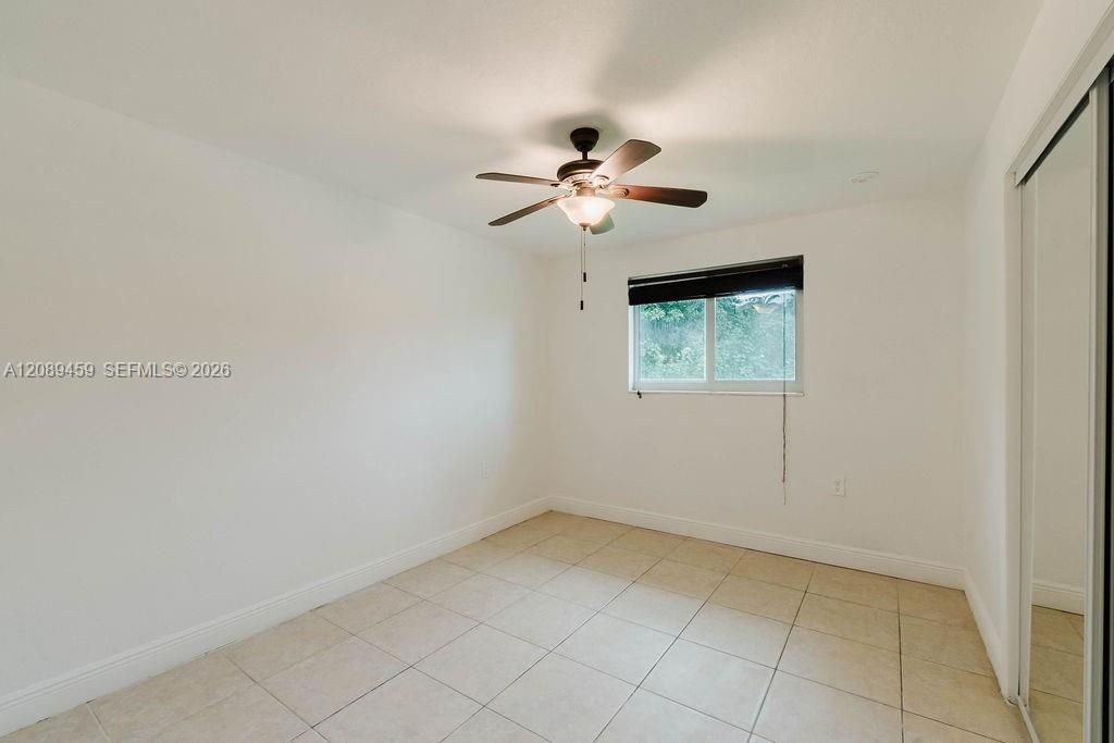 For Rent: $2,700 (3 beds, 1 baths, 1075 Square Feet)