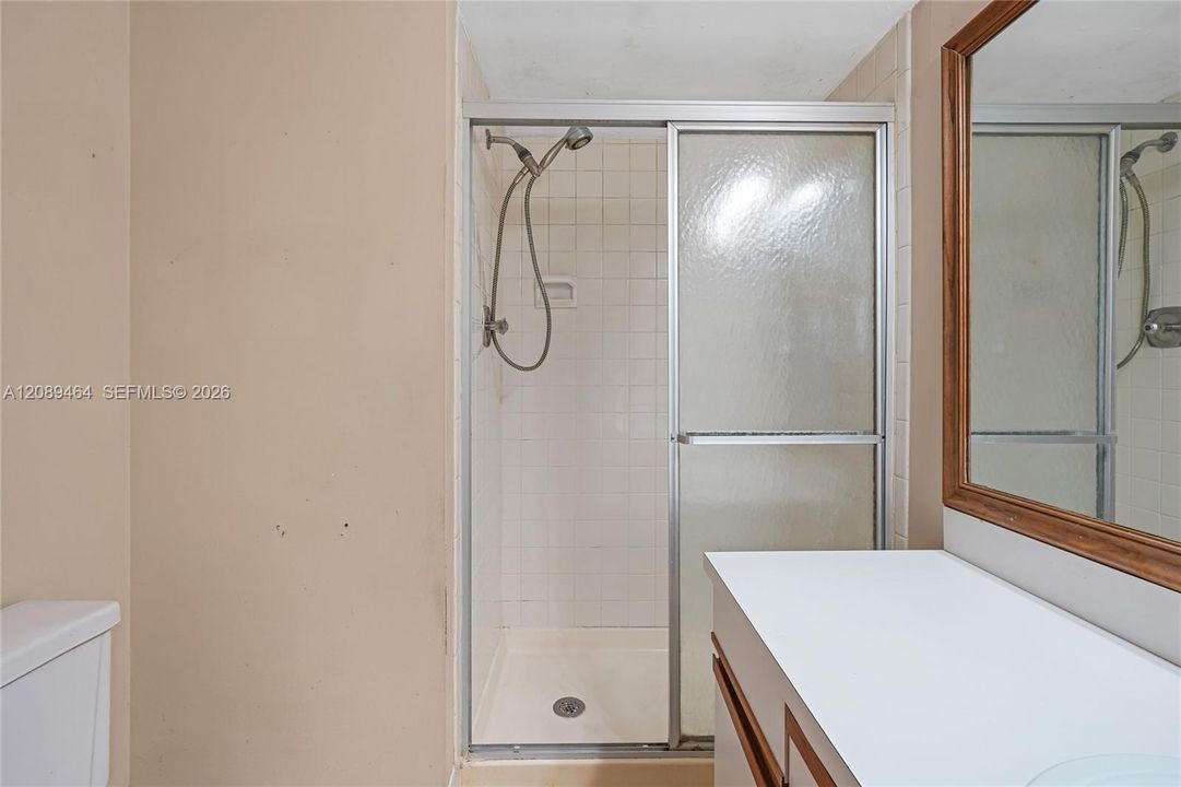 En Venta: $159,900 (4 camas, 2 baños, 2020 Pies cuadrados)