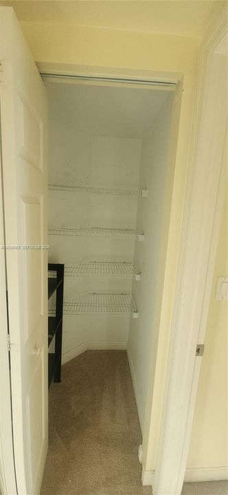 For Sale: $389,000 (2 beds, 2 baths, 1052 Square Feet)