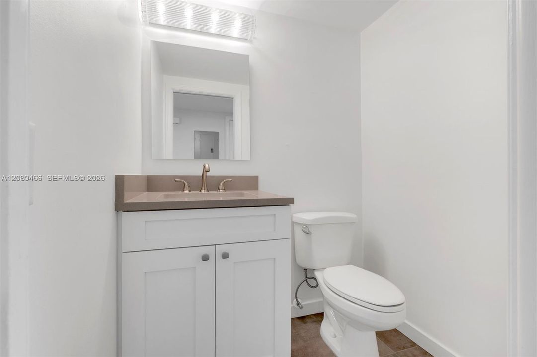 1/2 Bath