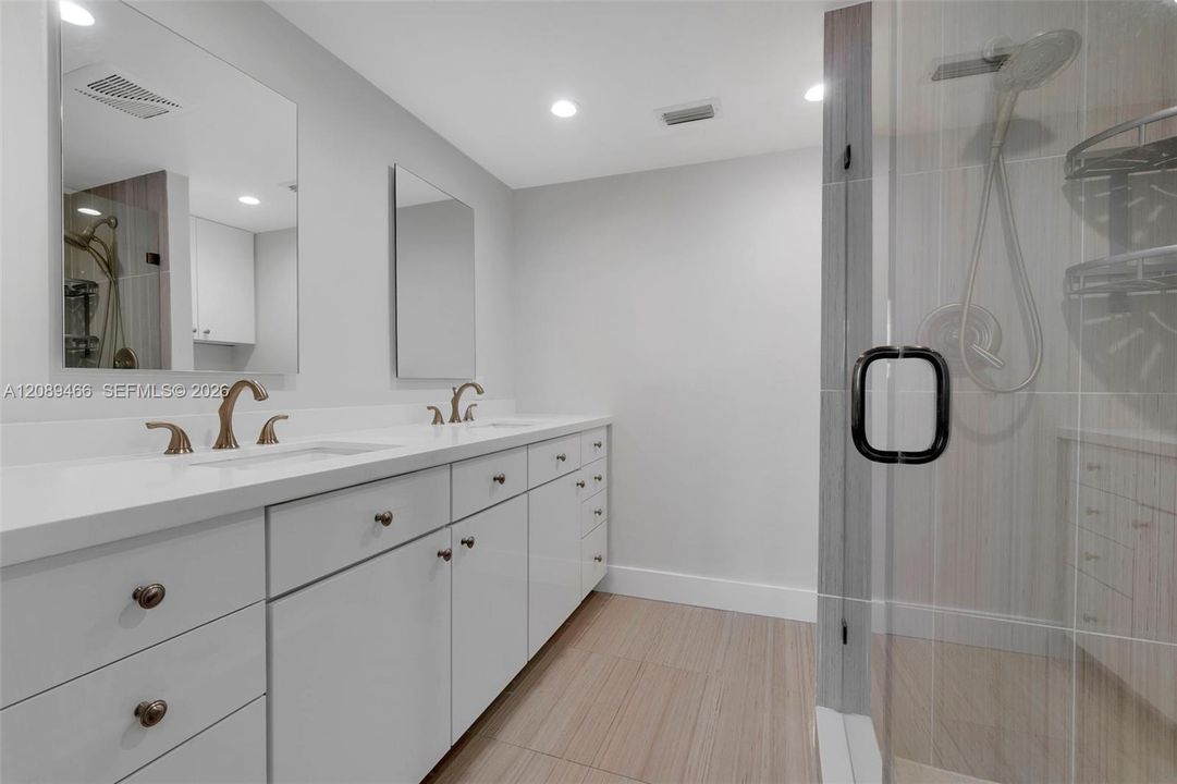 En Venta: $359,000 (1 camas, 1 baños, 900 Pies cuadrados)