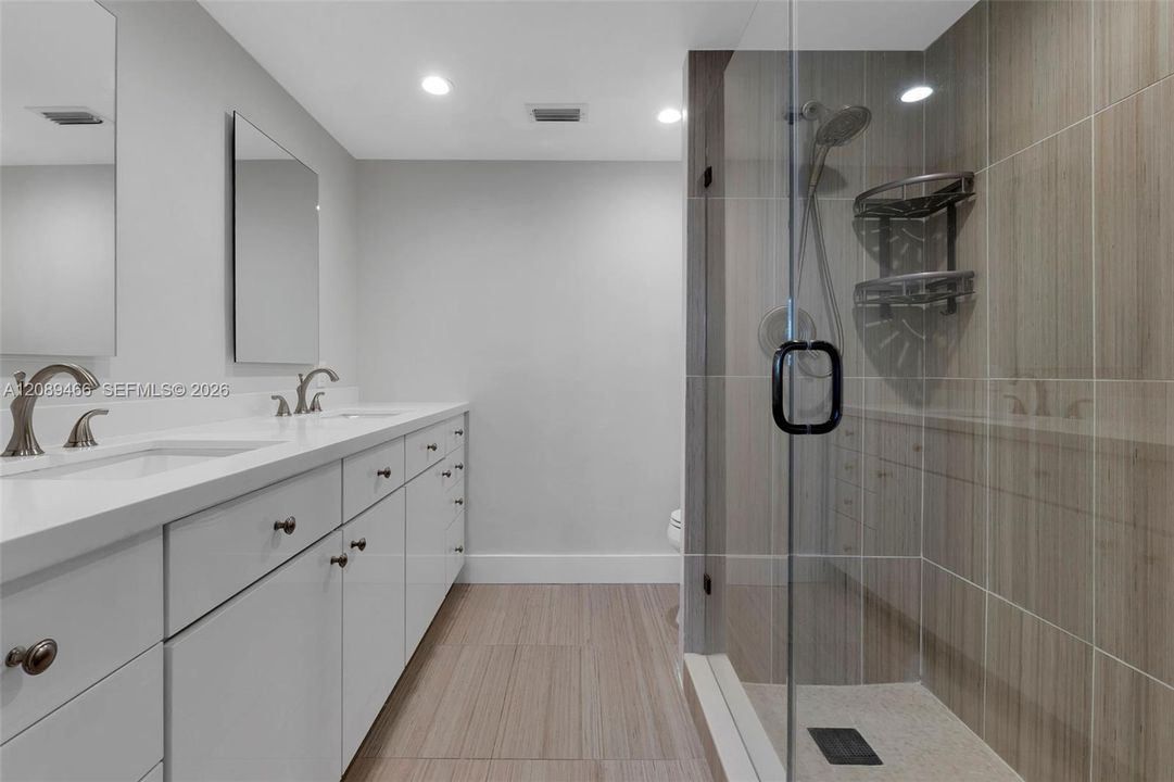 En Venta: $359,000 (1 camas, 1 baños, 900 Pies cuadrados)