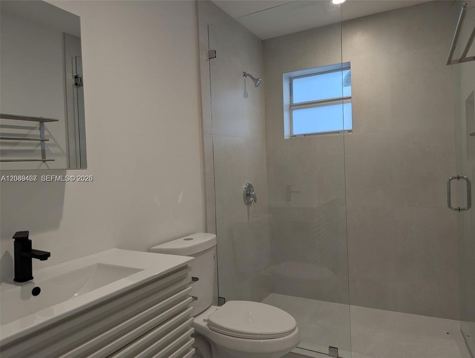 For Rent: $2,500 (2 beds, 2 baths, 1288 Square Feet)
