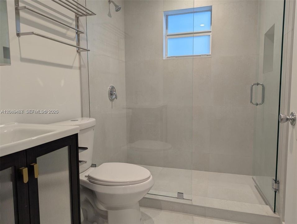 For Rent: $2,500 (2 beds, 2 baths, 1288 Square Feet)