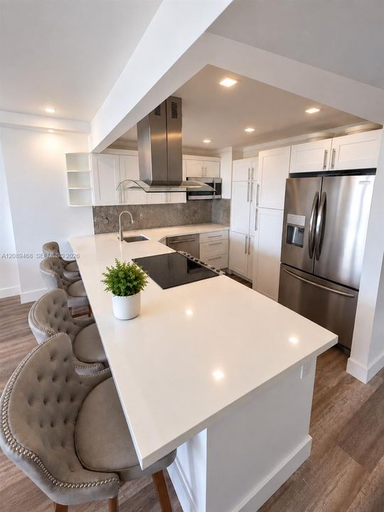 出租: $4,200 (2 贝兹, 2 浴室, 1144 平方英尺)