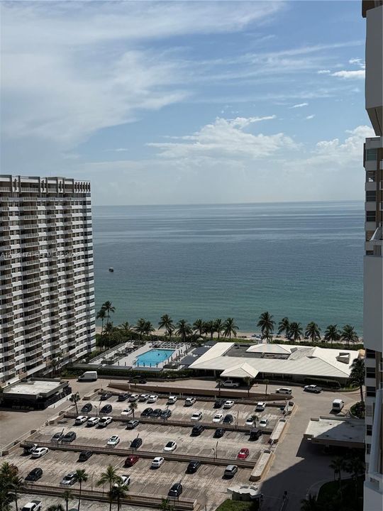 For Rent: $2,900 (2 beds, 2 baths, 1240 Square Feet)