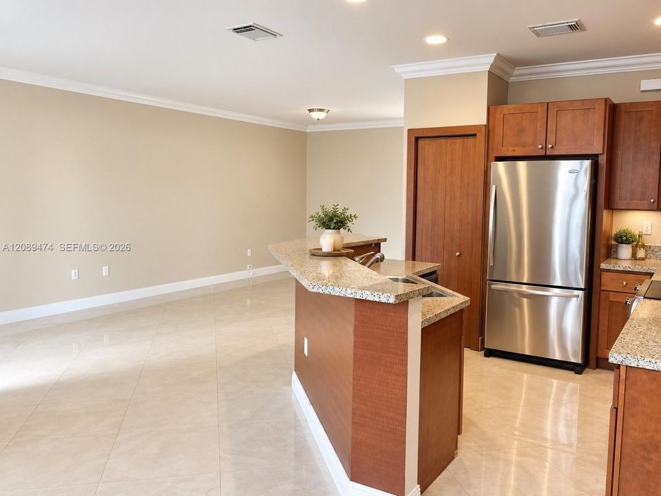 En Venta: $650,000 (3 camas, 3 baños, 2062 Pies cuadrados)