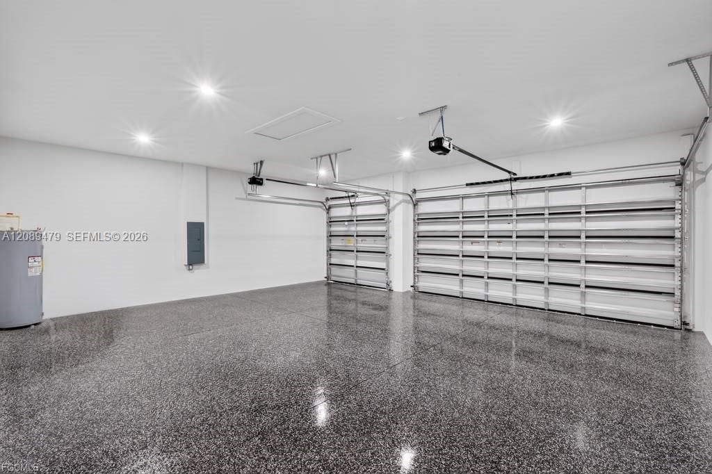 En Venta: $760,000 (4 camas, 3 baños, 2416 Pies cuadrados)