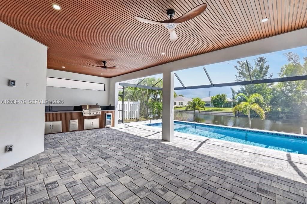 En Venta: $760,000 (4 camas, 3 baños, 2416 Pies cuadrados)