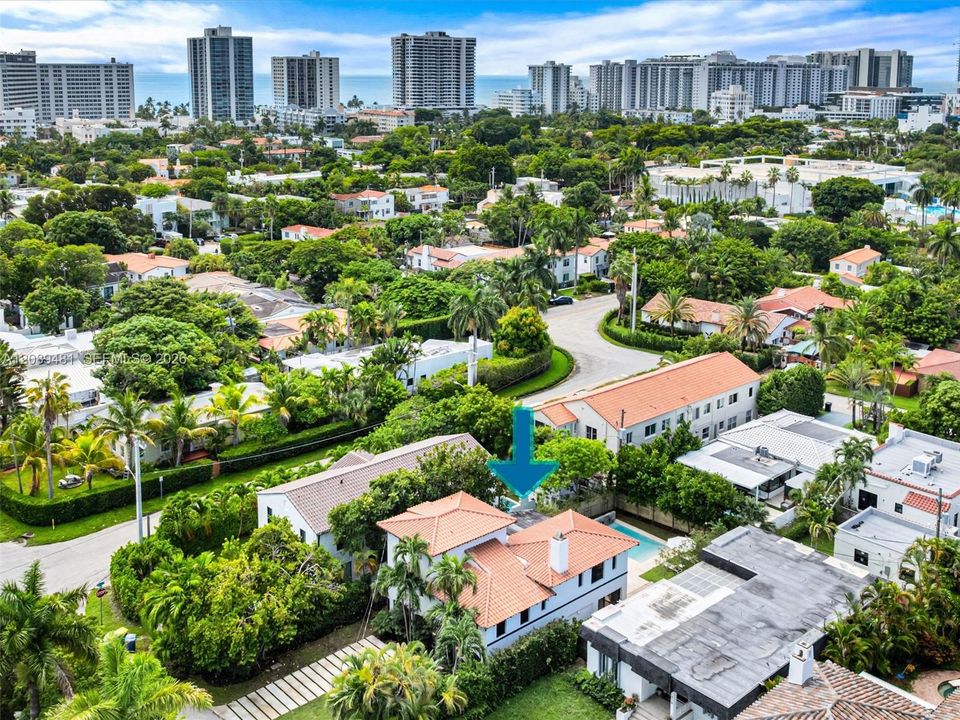 На продажу: $4,150,000 (6 спален, 4 ванн, 3926 Квадратных фут)