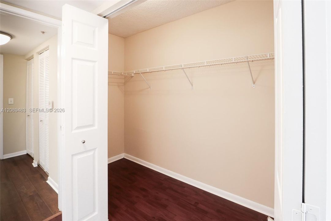 For Rent: $2,700 (2 beds, 2 baths, 1153 Square Feet)