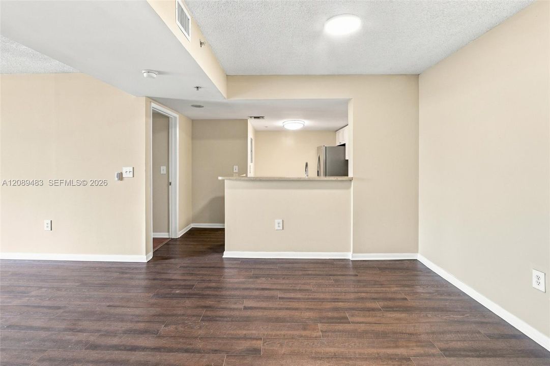 For Rent: $2,700 (2 beds, 2 baths, 1153 Square Feet)