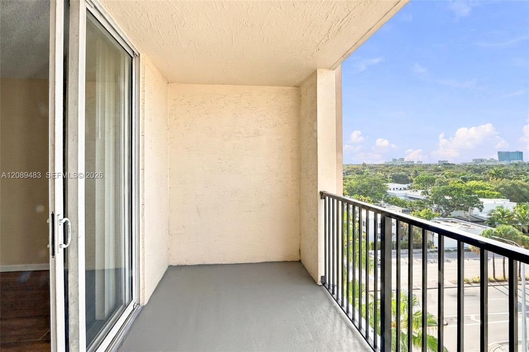 For Rent: $2,700 (2 beds, 2 baths, 1153 Square Feet)