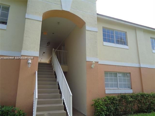 For Rent: $1,720 (1 beds, 1 baths, 659 Square Feet)