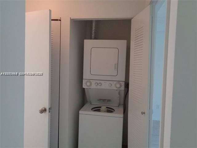 For Rent: $1,720 (1 beds, 1 baths, 659 Square Feet)