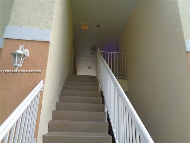 For Rent: $1,720 (1 beds, 1 baths, 659 Square Feet)