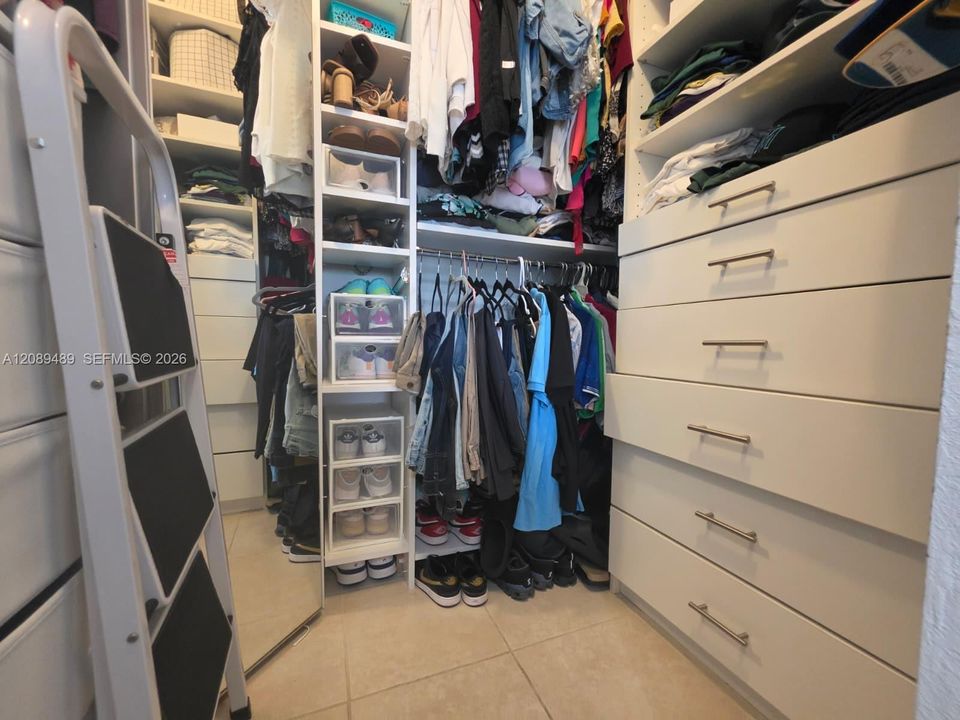 En Renta: $3,450 (3 camas, 2 baños, 1511 Pies cuadrados)