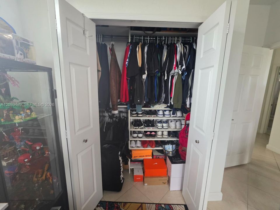 В аренду: $3,450 (3 спален, 2 ванн, 1511 Квадратных фут)