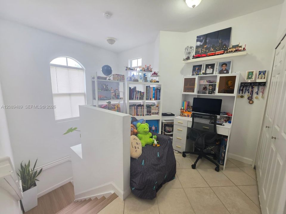 En Renta: $3,450 (3 camas, 2 baños, 1511 Pies cuadrados)