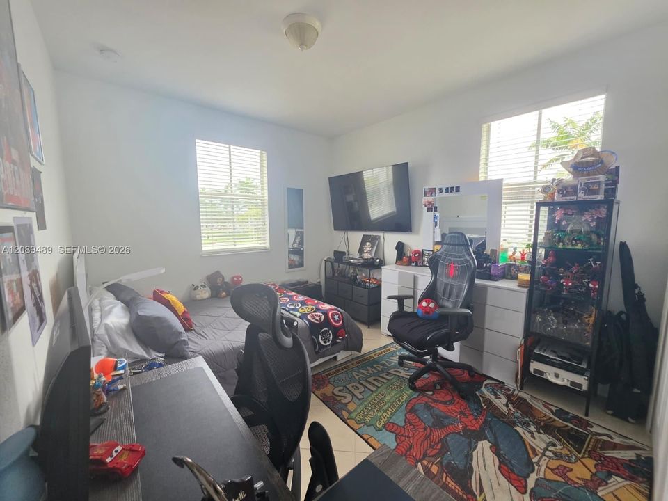 В аренду: $3,450 (3 спален, 2 ванн, 1511 Квадратных фут)
