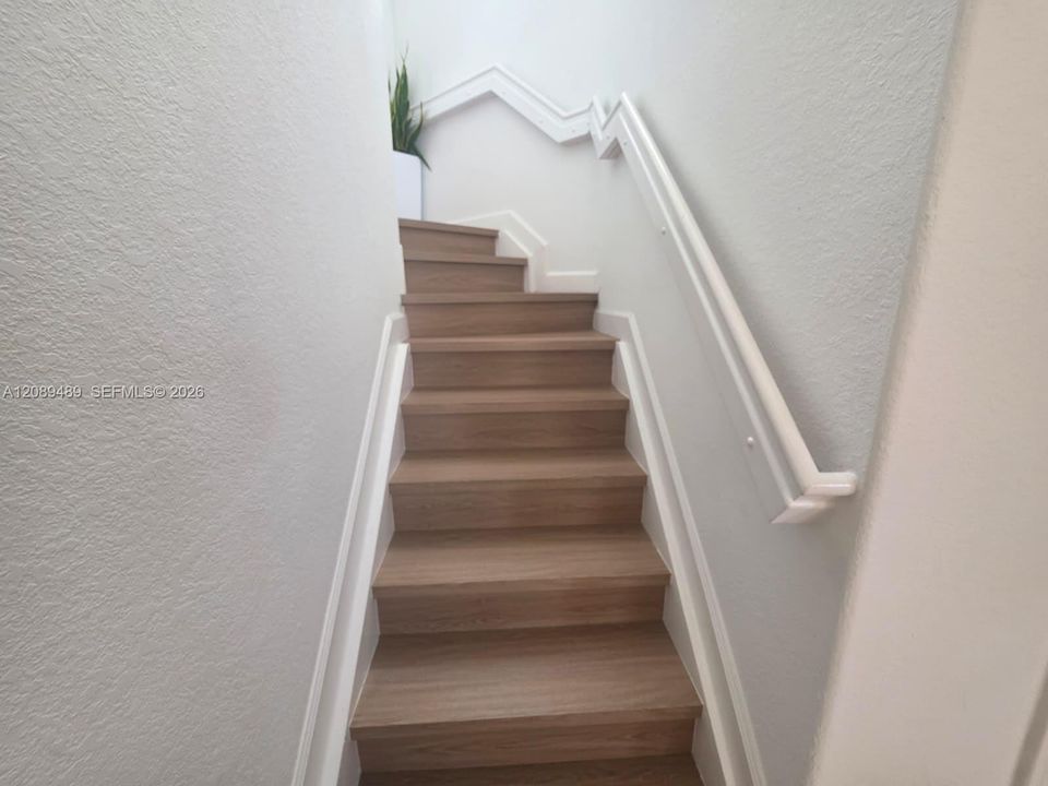 En Renta: $3,450 (3 camas, 2 baños, 1511 Pies cuadrados)