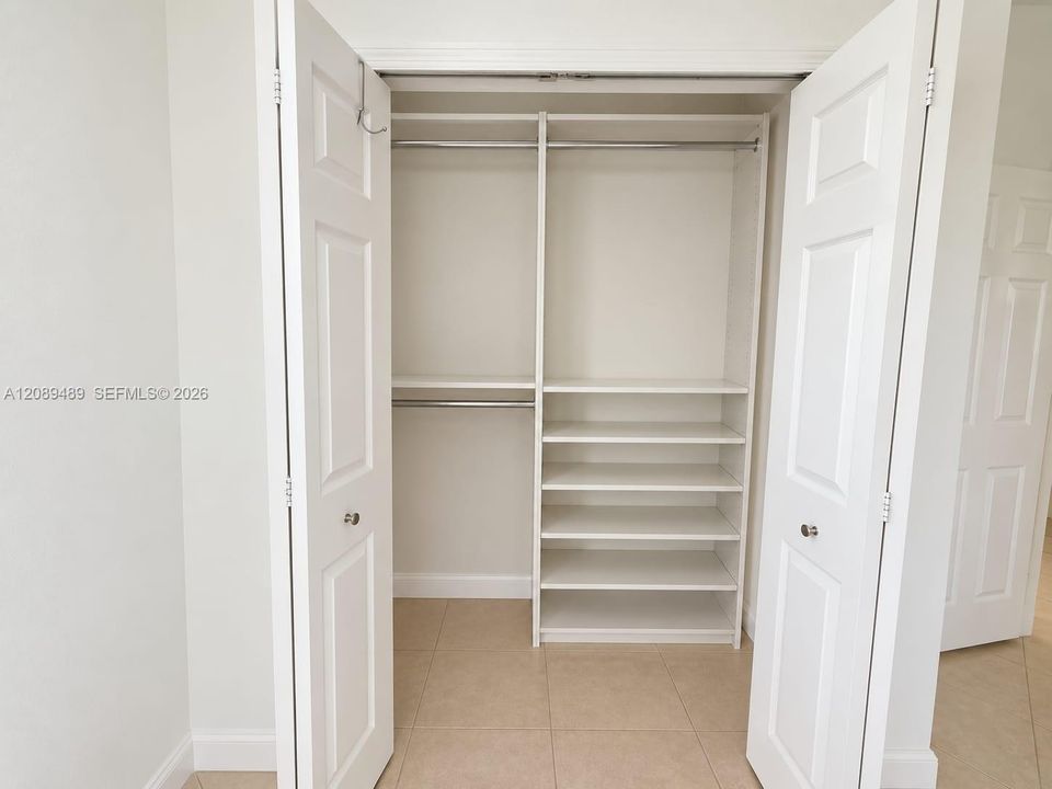 В аренду: $3,450 (3 спален, 2 ванн, 1511 Квадратных фут)