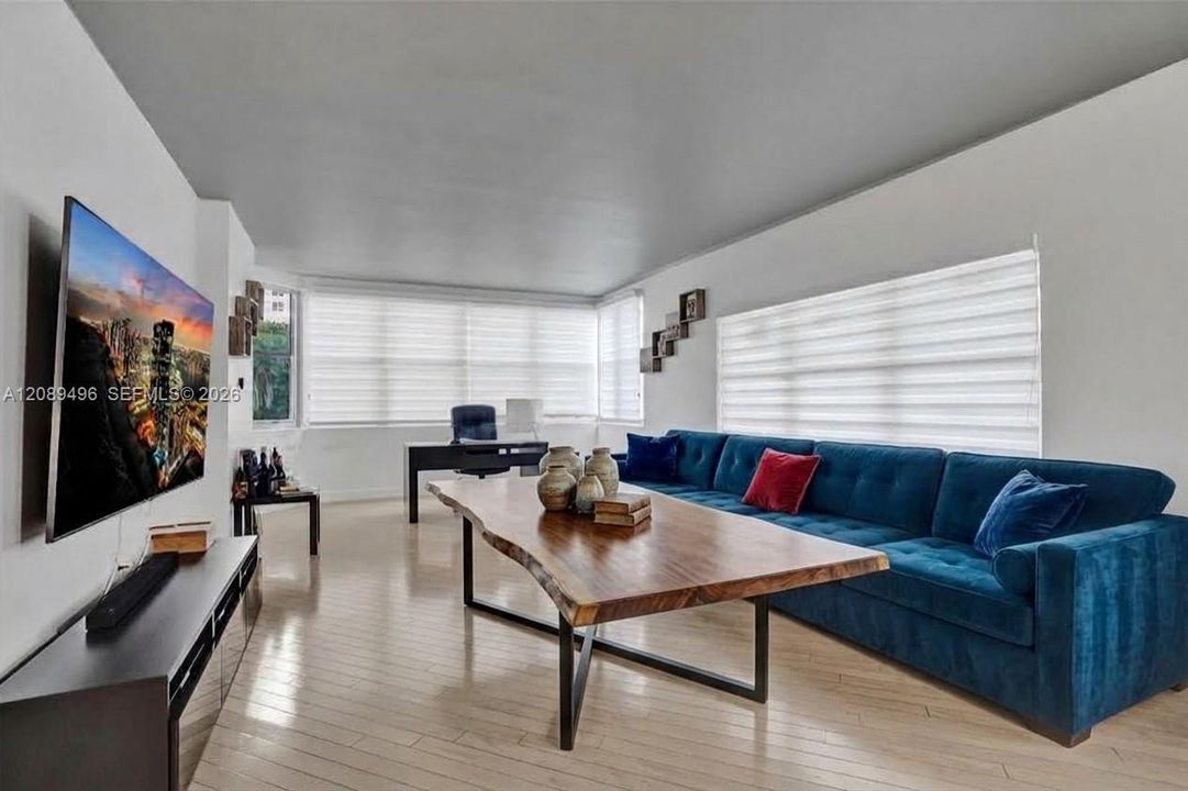 For Rent: $4,200 (3 beds, 2 baths, 1780 Square Feet)
