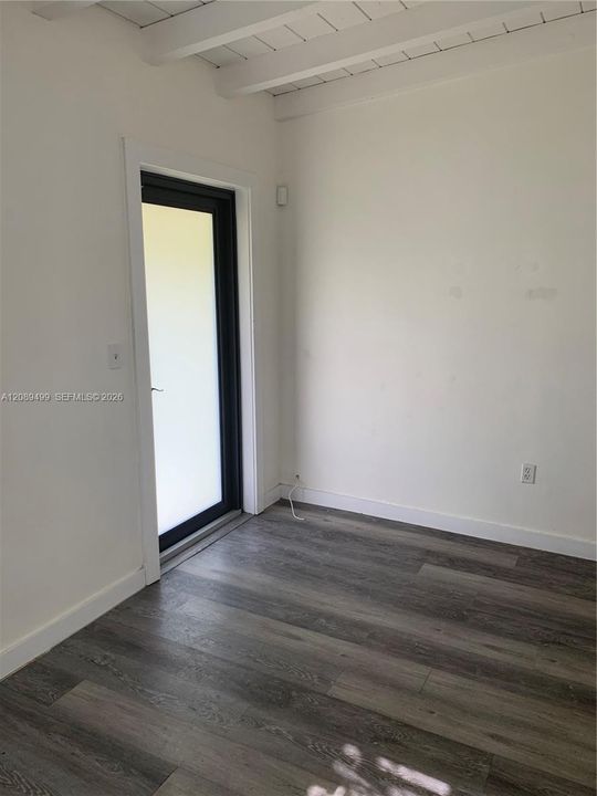В аренду: $2,460 (2 спален, 1 ванн, 816 Квадратных фут)