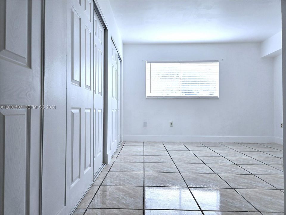 For Rent: $2,450 (2 beds, 2 baths, 1185 Square Feet)