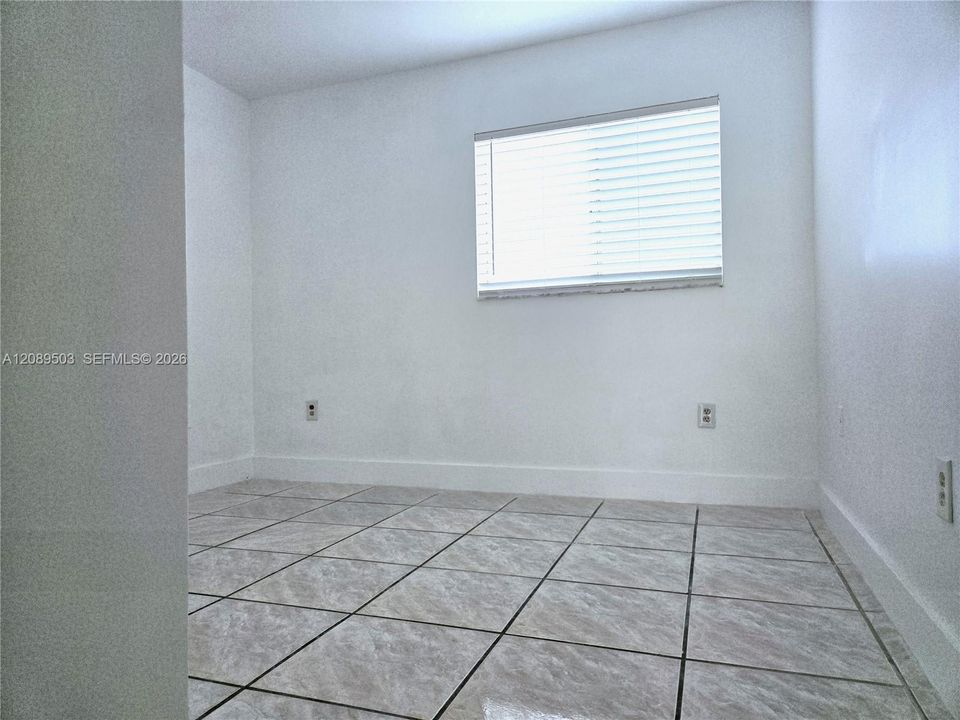 For Rent: $2,450 (2 beds, 2 baths, 1185 Square Feet)