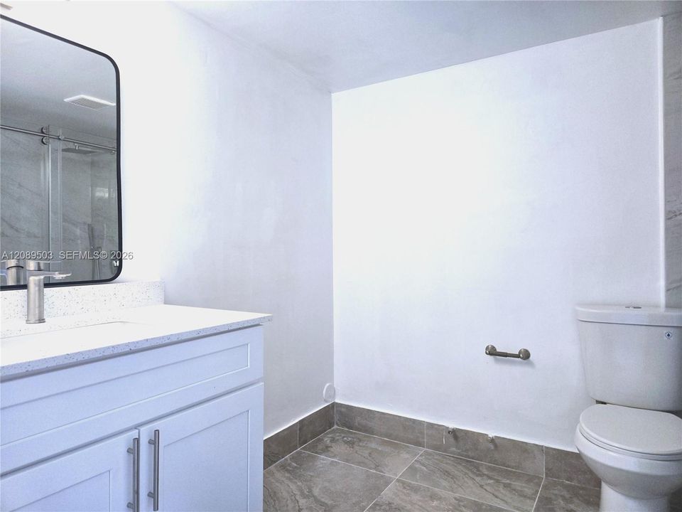 For Rent: $2,450 (2 beds, 2 baths, 1185 Square Feet)