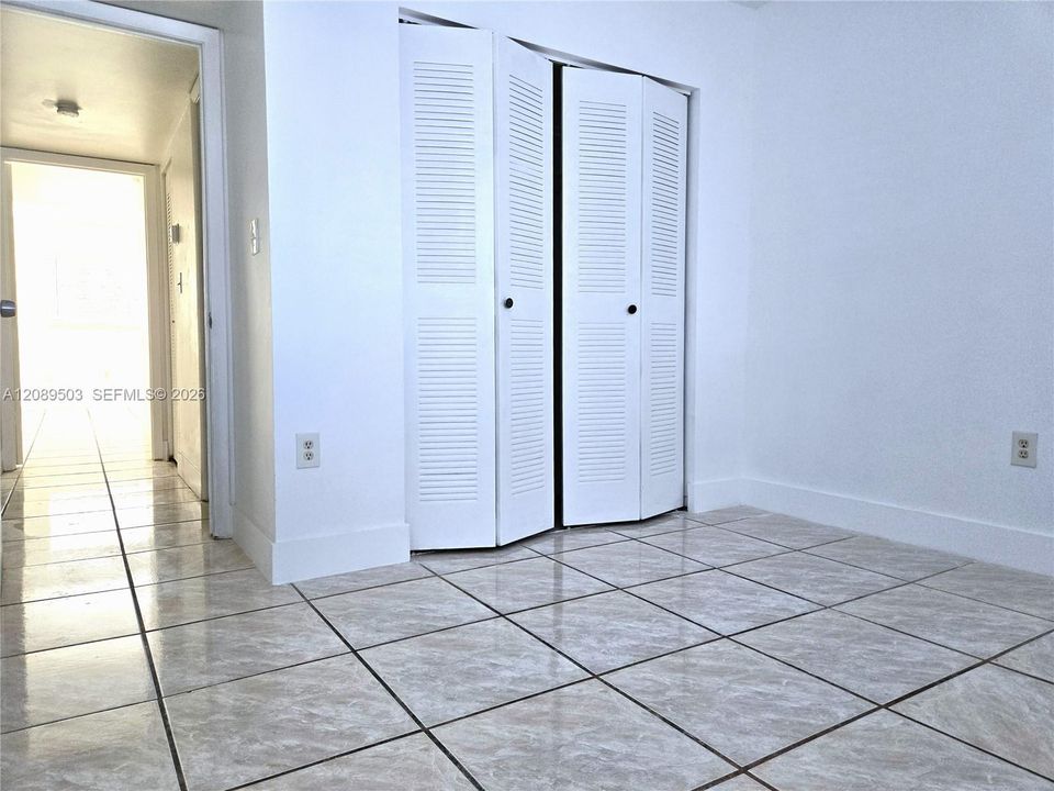 For Rent: $2,450 (2 beds, 2 baths, 1185 Square Feet)