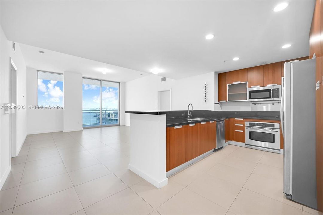 For Rent: $4,200 (2 beds, 2 baths, 1458 Square Feet)