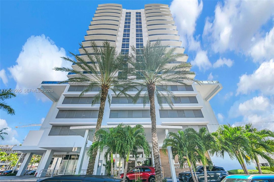 For Rent: $4,200 (2 beds, 2 baths, 1458 Square Feet)