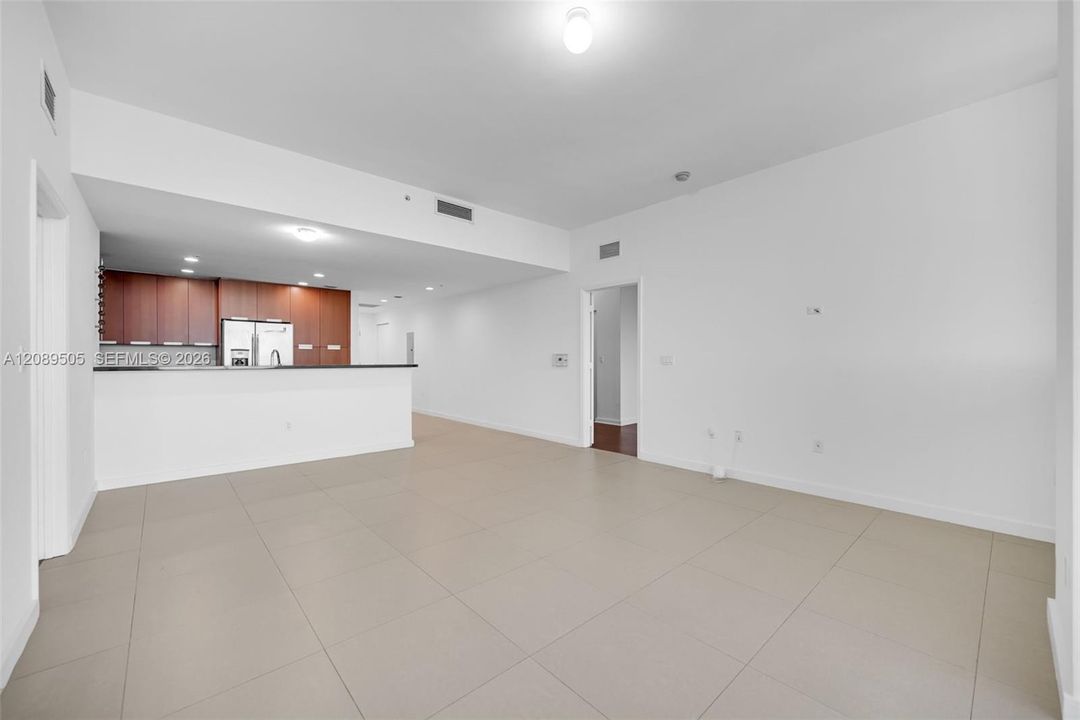 For Rent: $4,200 (2 beds, 2 baths, 1458 Square Feet)