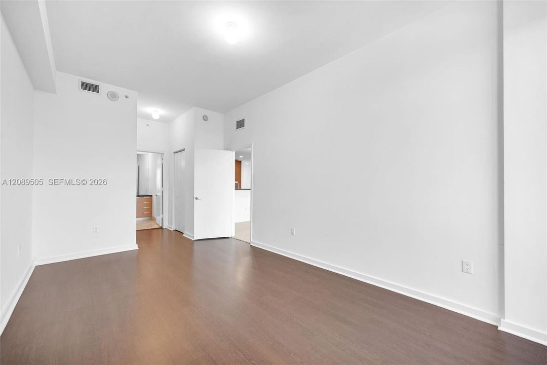 For Rent: $4,200 (2 beds, 2 baths, 1458 Square Feet)