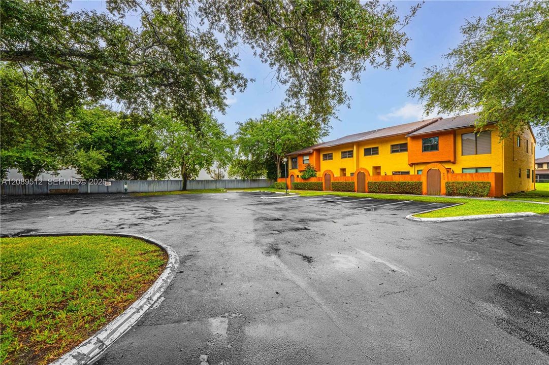 For Sale: $359,900 (3 beds, 2 baths, 1531 Square Feet)