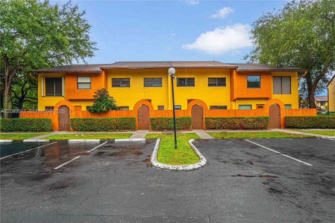 For Sale: $359,900 (3 beds, 2 baths, 1531 Square Feet)