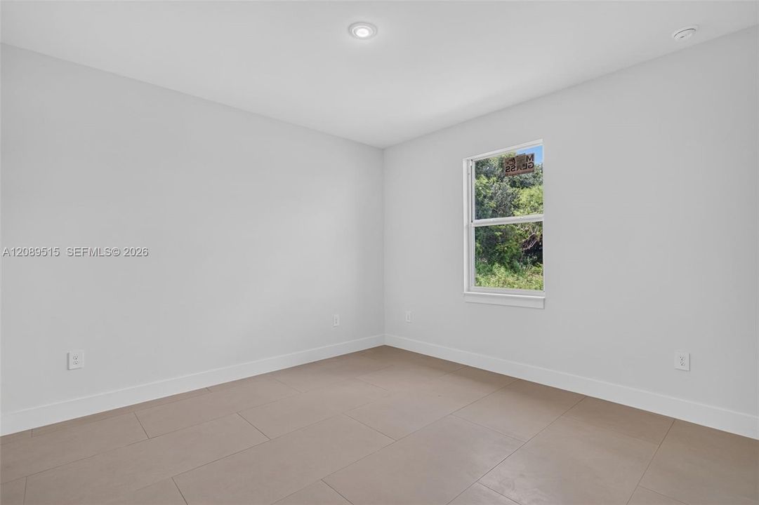 For Sale: $499,900 (0 beds, 0 baths, 2800 Square Feet)