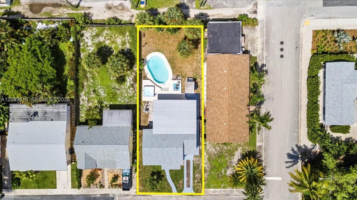 На продажу: $649,900 (3 спален, 2 ванн, 1430 Квадратных фут)