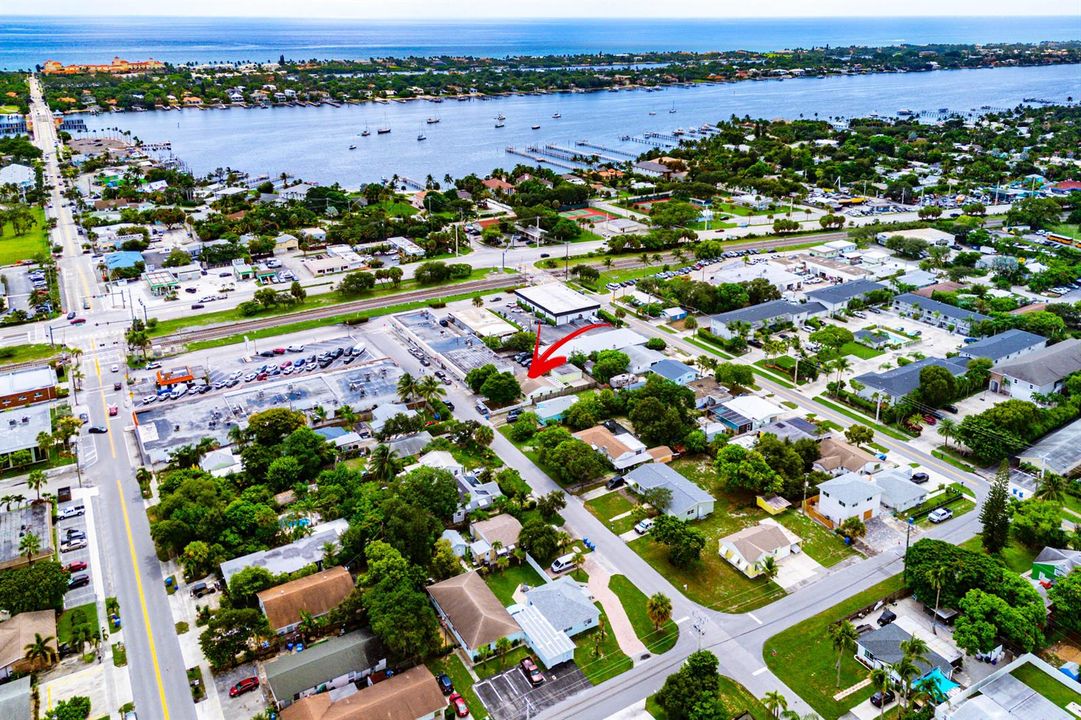 047-318WestMangoStreet-Lantana-FL-33462-