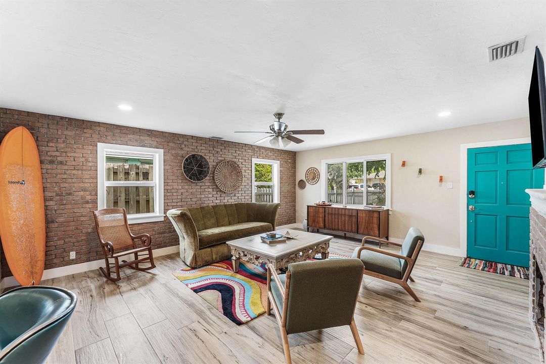 004-318WestMangoStreet-Lantana-FL-33462-