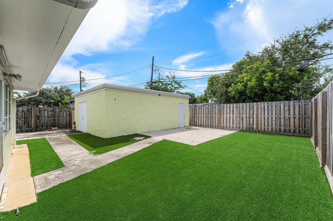 026-318WestMangoStreet-Lantana-FL-33462-