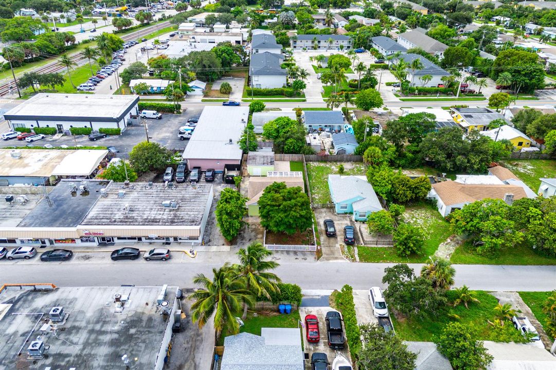 037-318WestMangoStreet-Lantana-FL-33462-