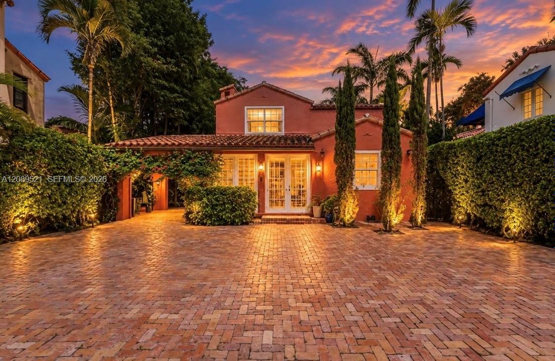 На продажу: $3,300,000 (4 спален, 3 ванн, 2653 Квадратных фут)